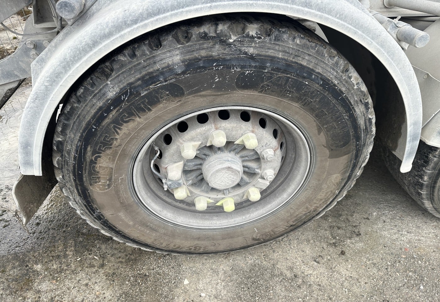 MOTO6625_3050203 vehicle image