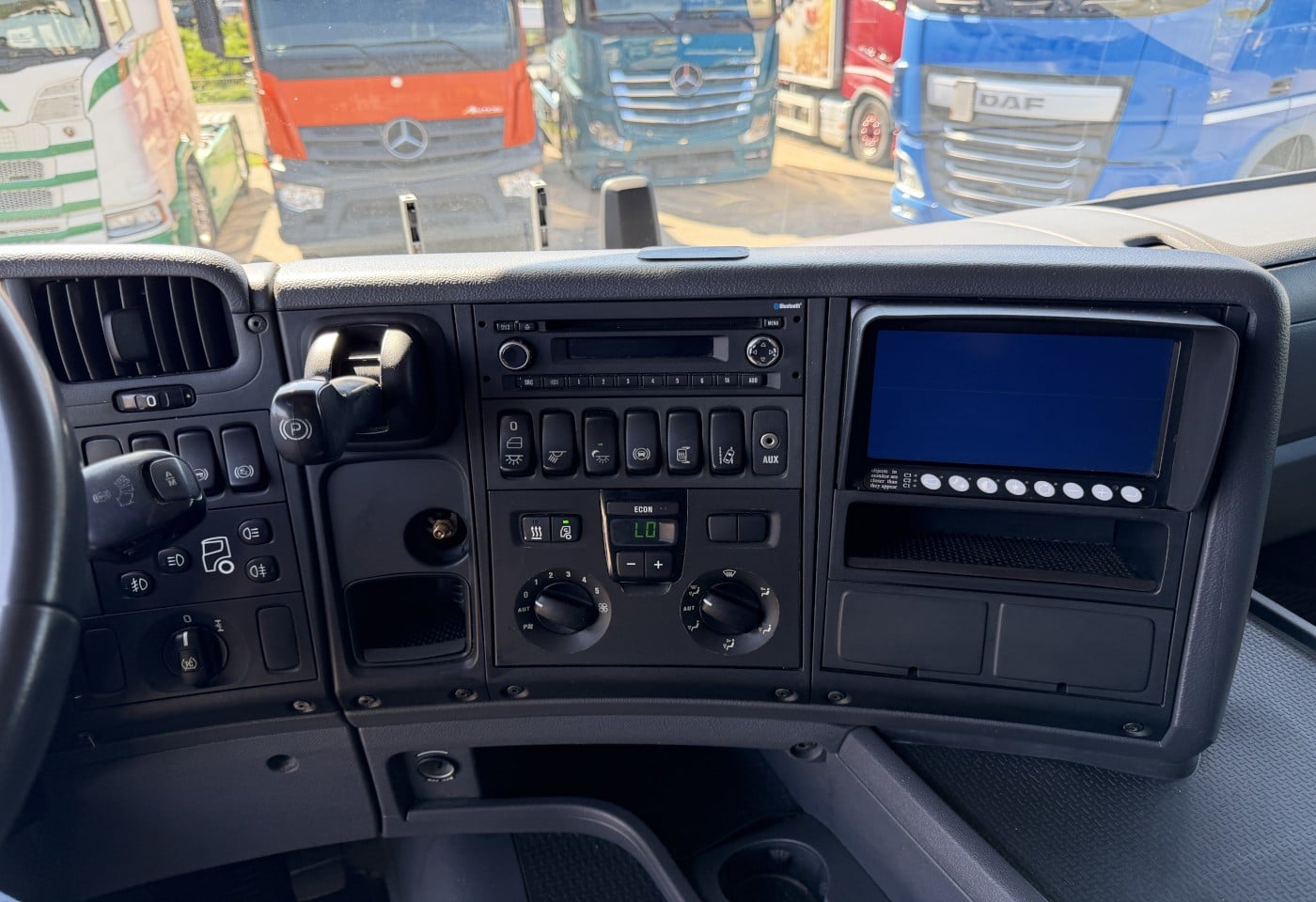 MOTO6625_3049633 vehicle image