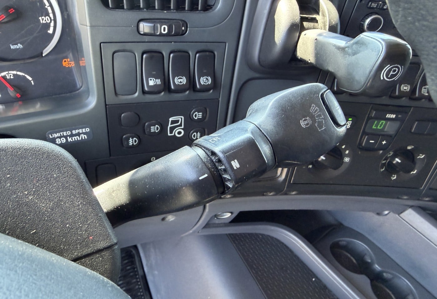 MOTO6625_3049633 vehicle image