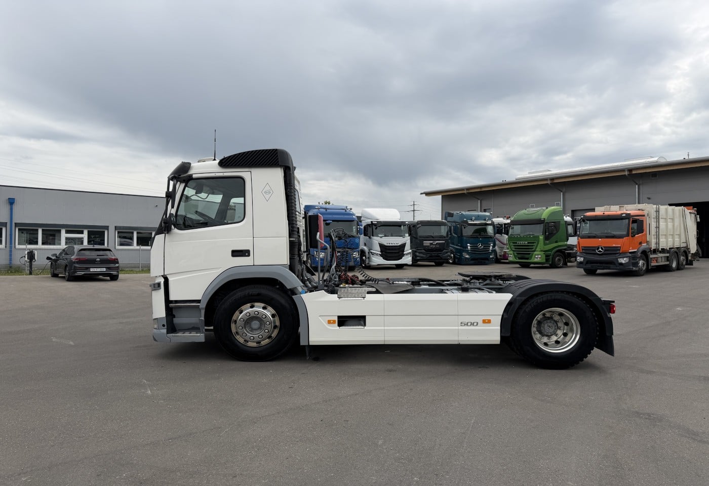 MOTO6625_3049620 vehicle image