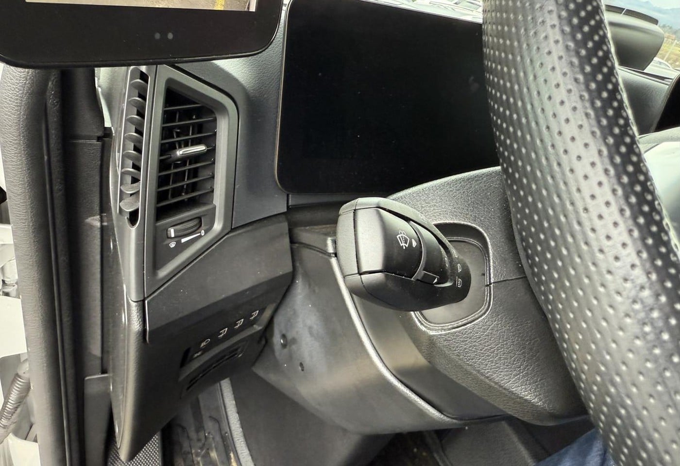 MOTO6625_3049623 vehicle image