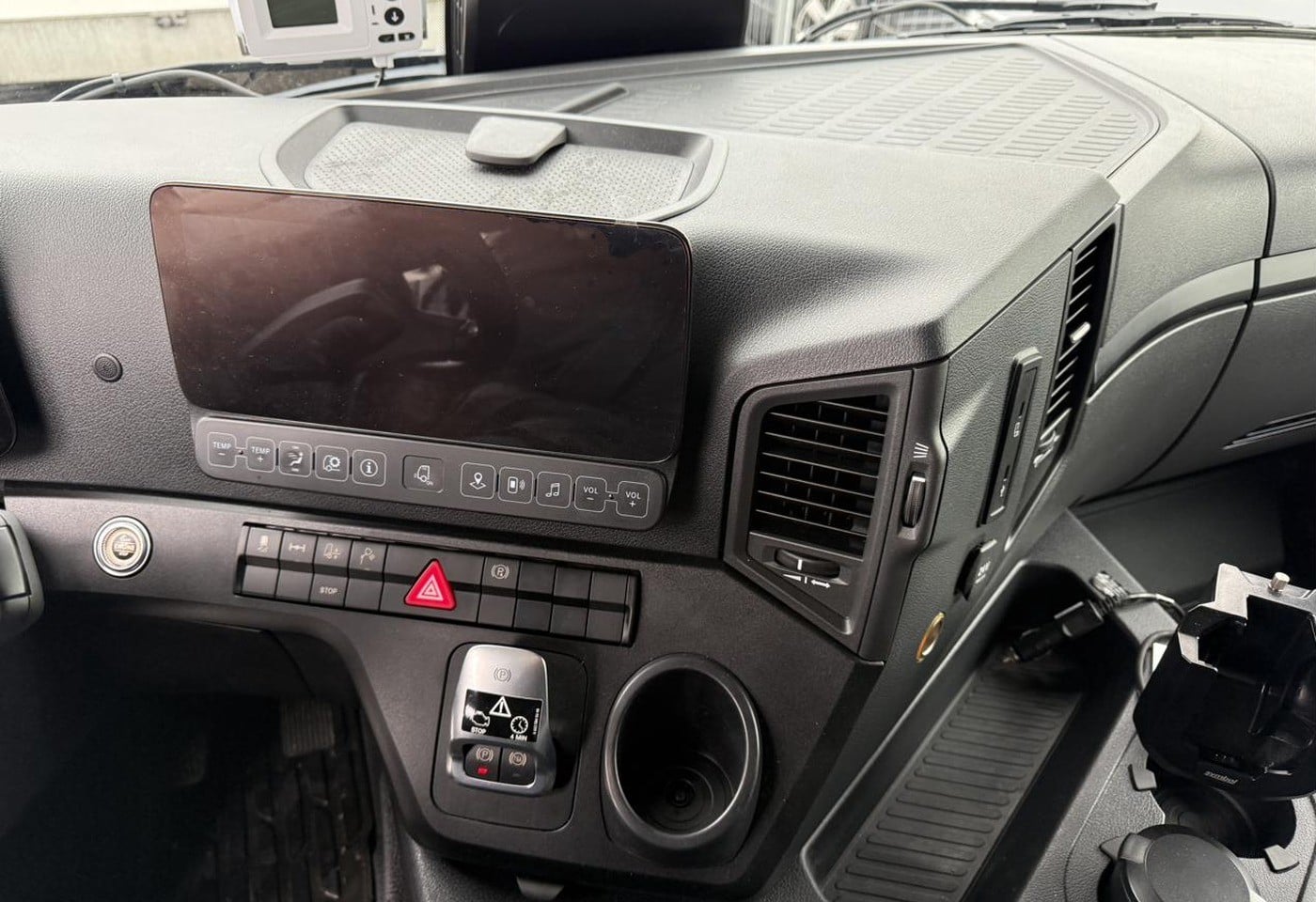 MOTO6625_3049623 vehicle image