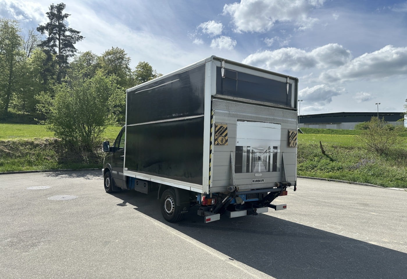 MOTO6625_3049621 vehicle image