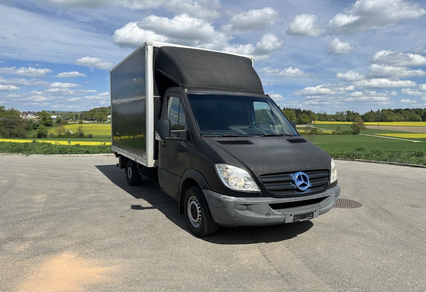 MOTO6625_3049621 vehicle image