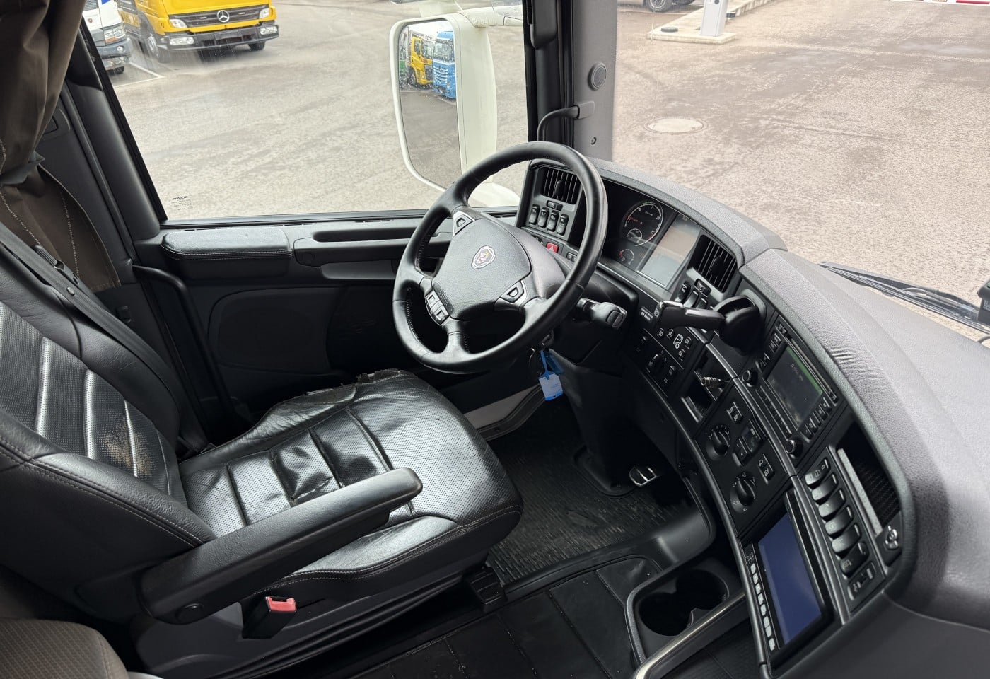 MOTO6625_3049986 vehicle image