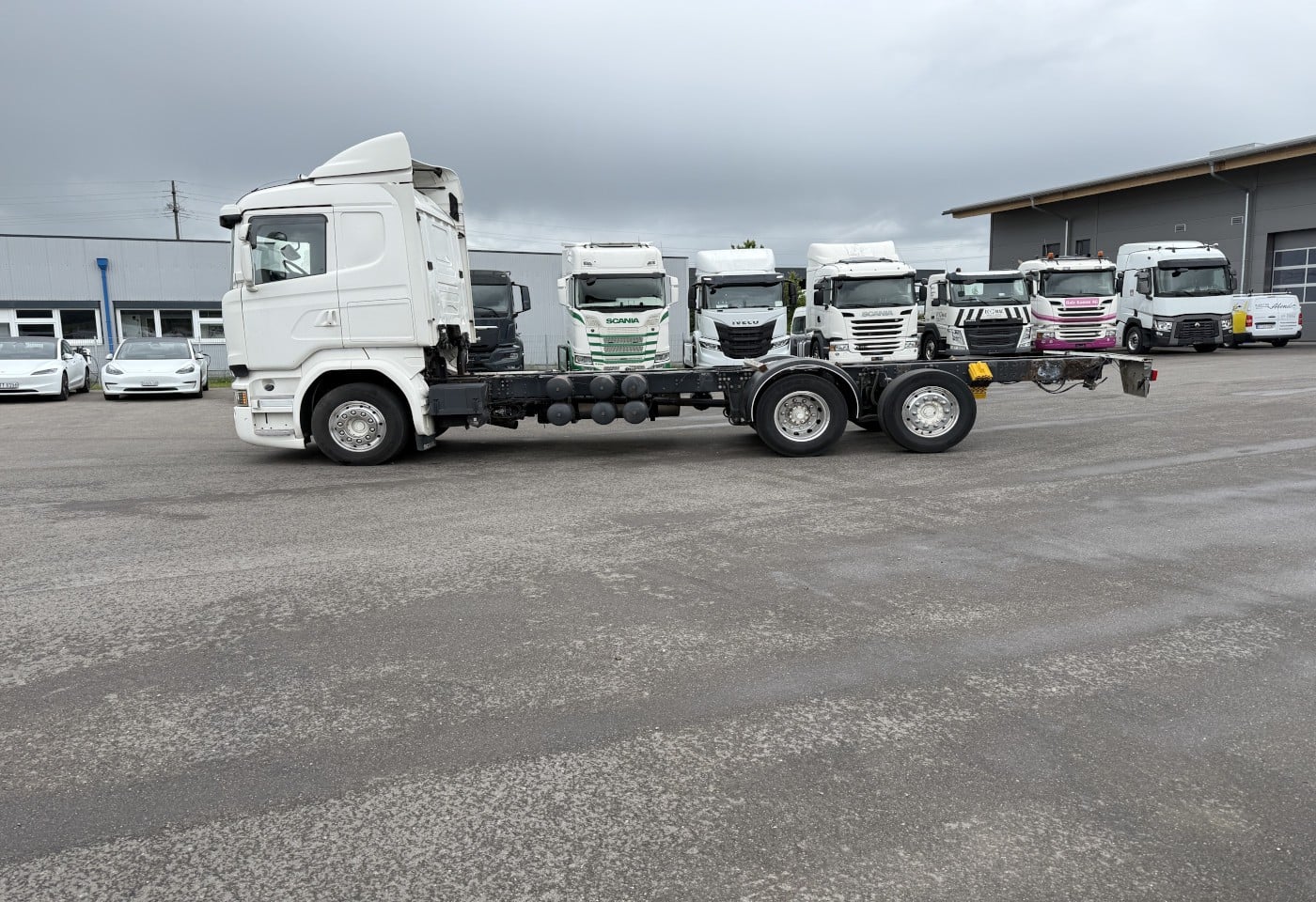 MOTO6625_3049986 vehicle image