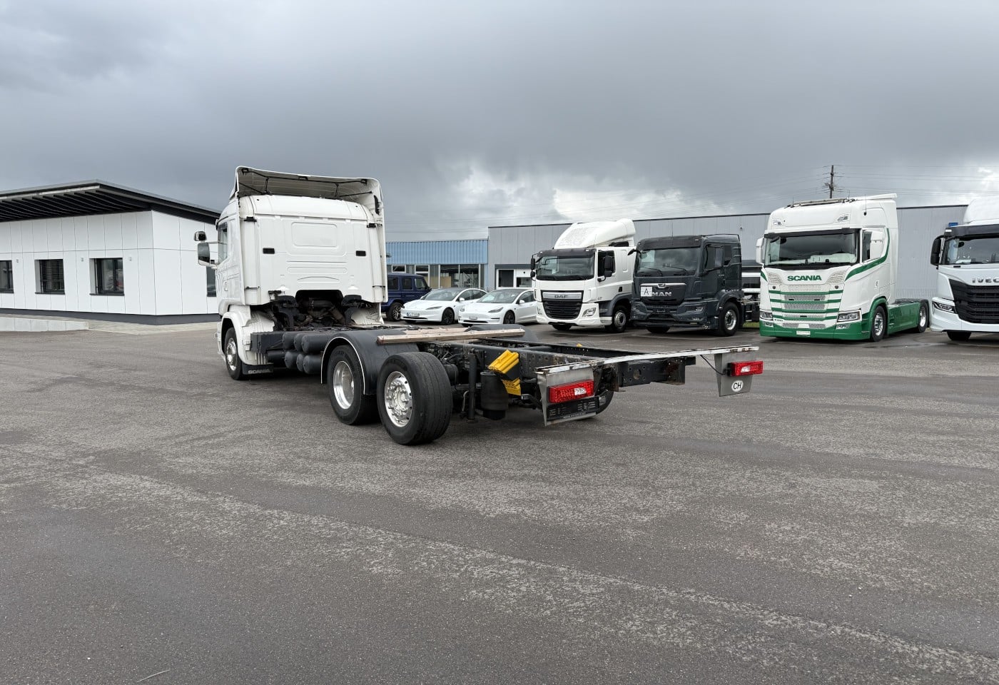 MOTO6625_3049986 vehicle image