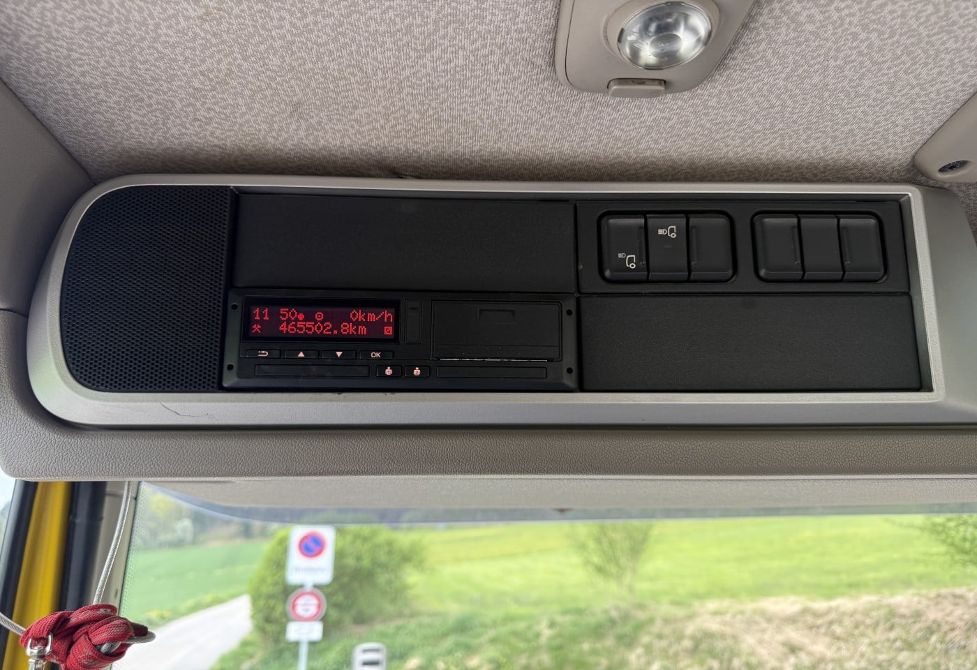 MOTO6625_3049624 vehicle image
