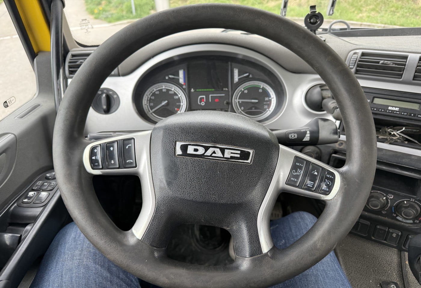MOTO6625_3049624 vehicle image