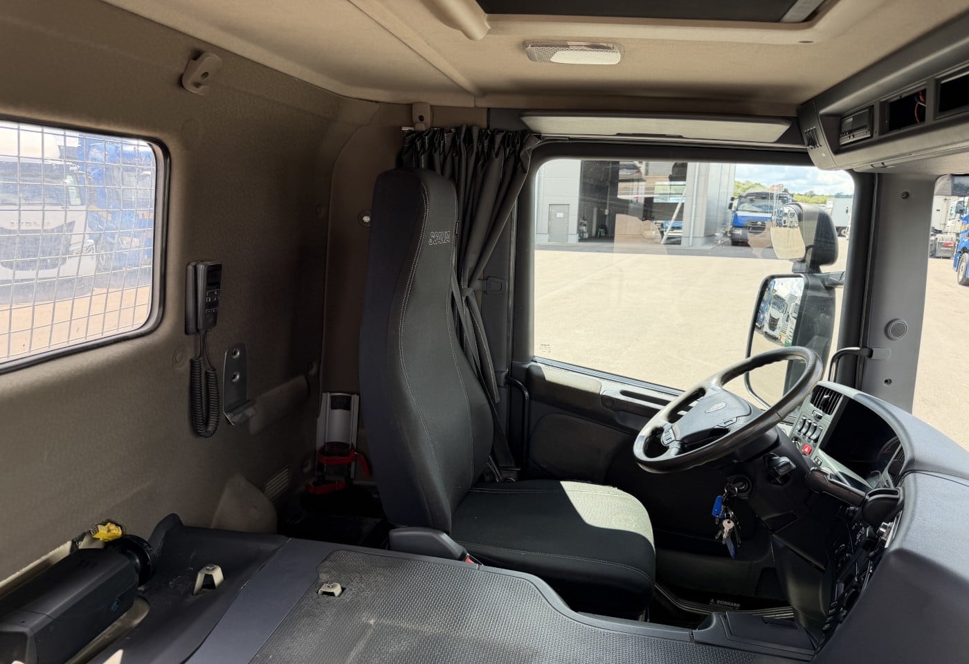MOTO6625_3049622 vehicle image