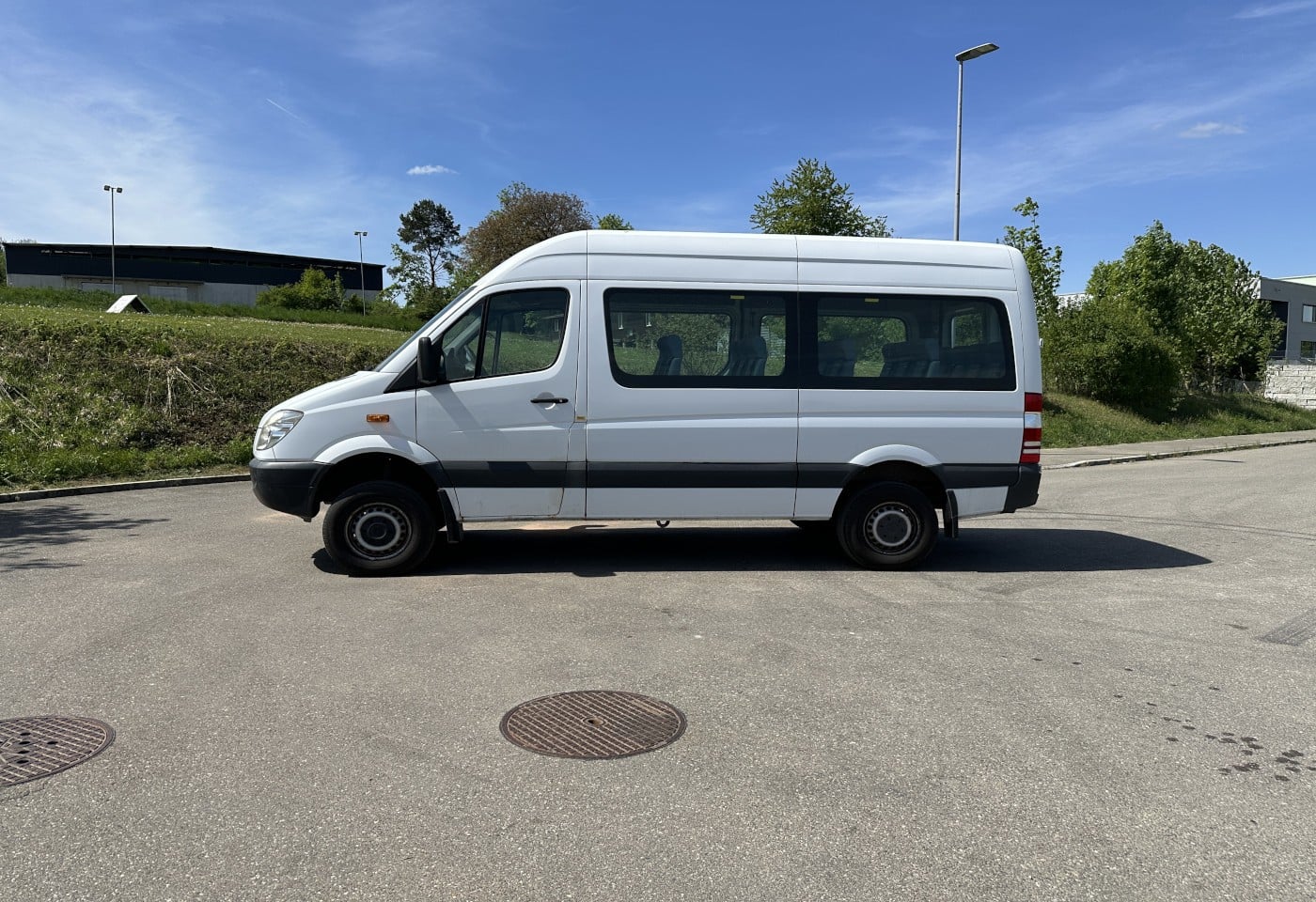 MOTO6625_3049614 vehicle image
