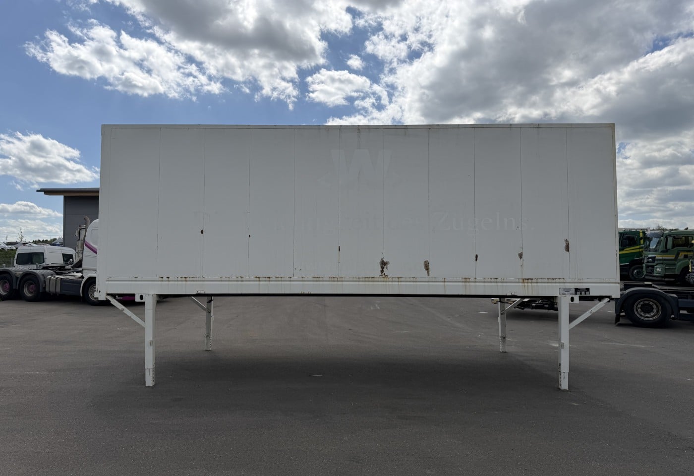 MOTO6625_3049618 vehicle image