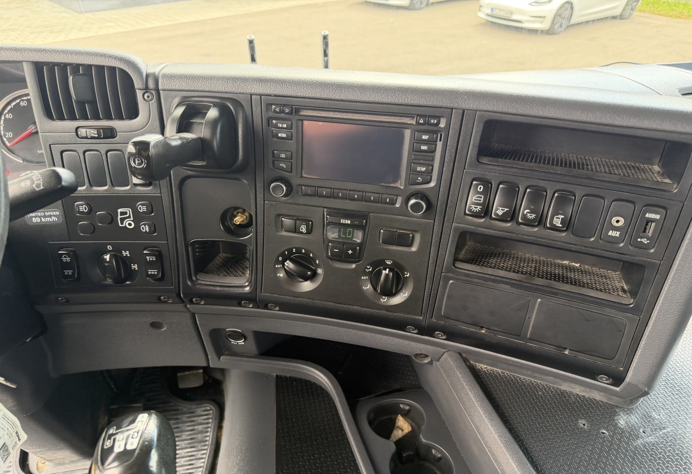 MOTO6625_3049606 vehicle image