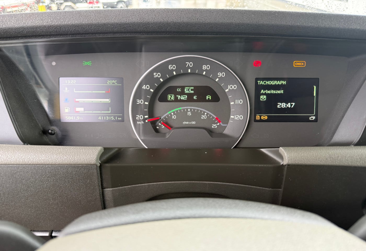 MOTO6625_3049529 vehicle image