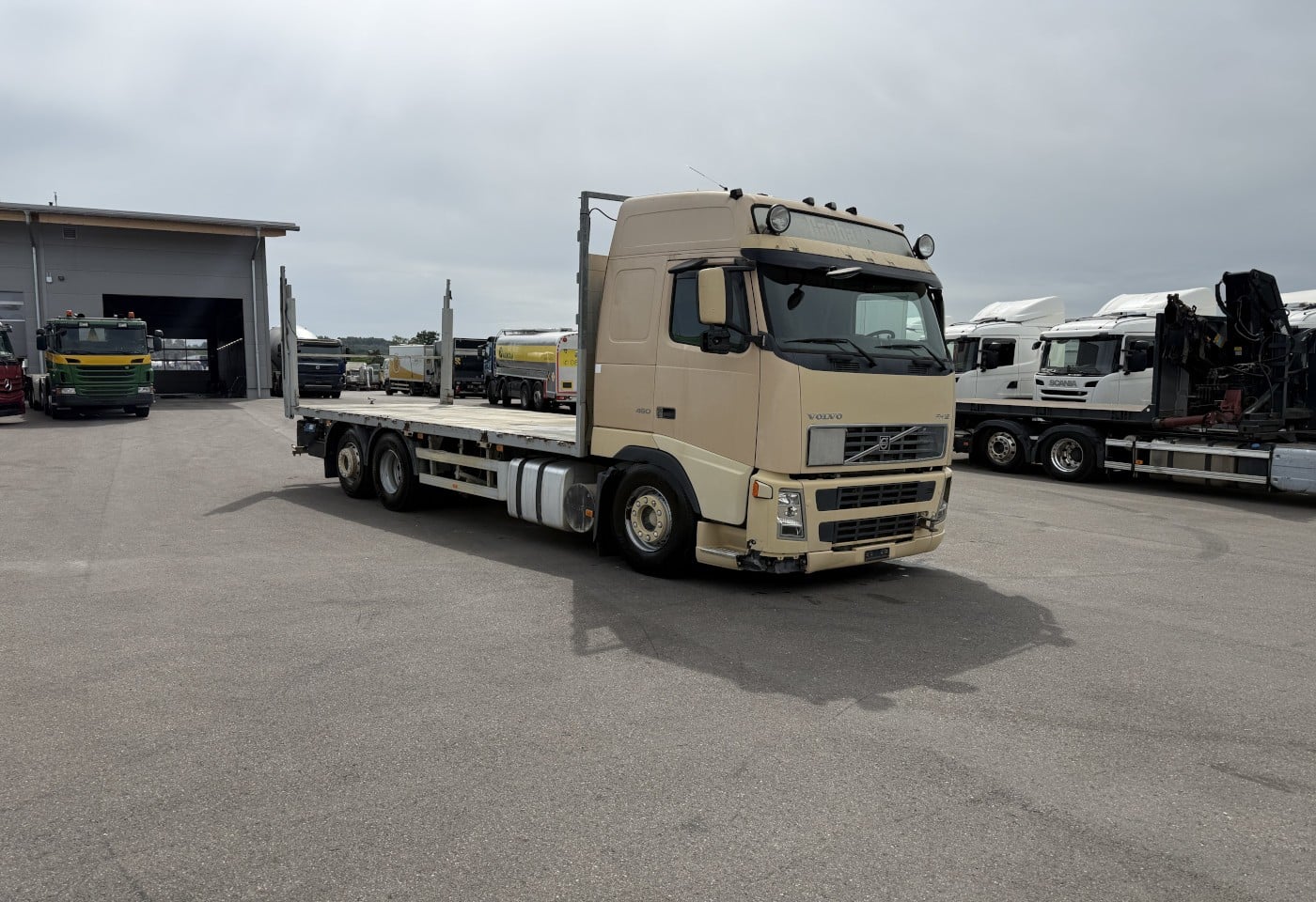 MOTO6625_3053397 vehicle image