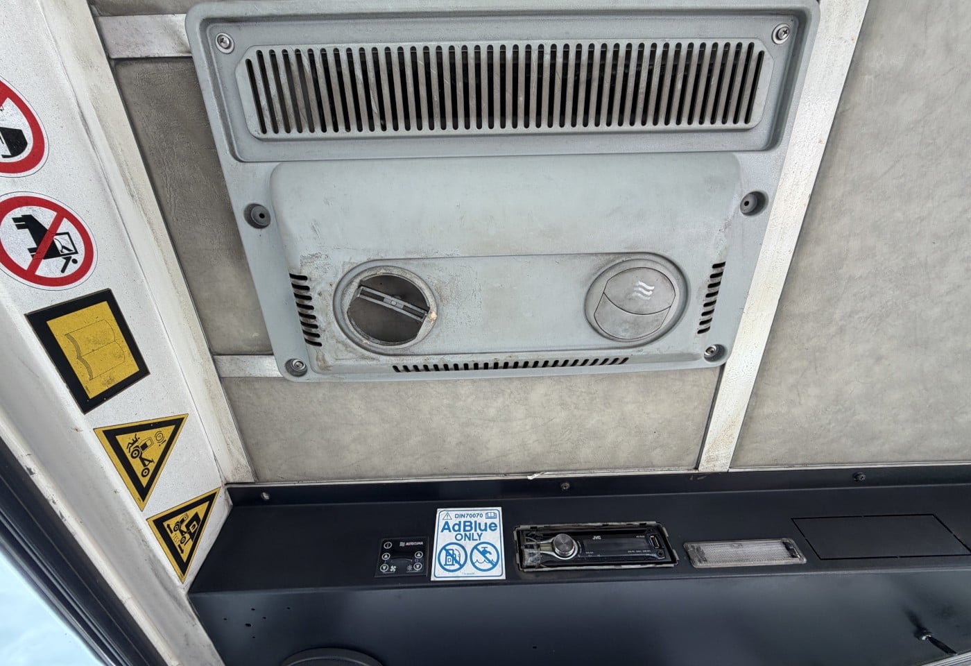 MOTO6625_3050528 vehicle image