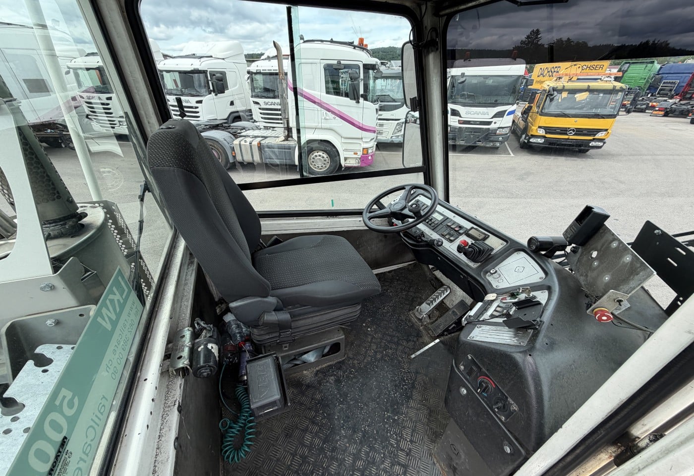 MOTO6625_3050528 vehicle image