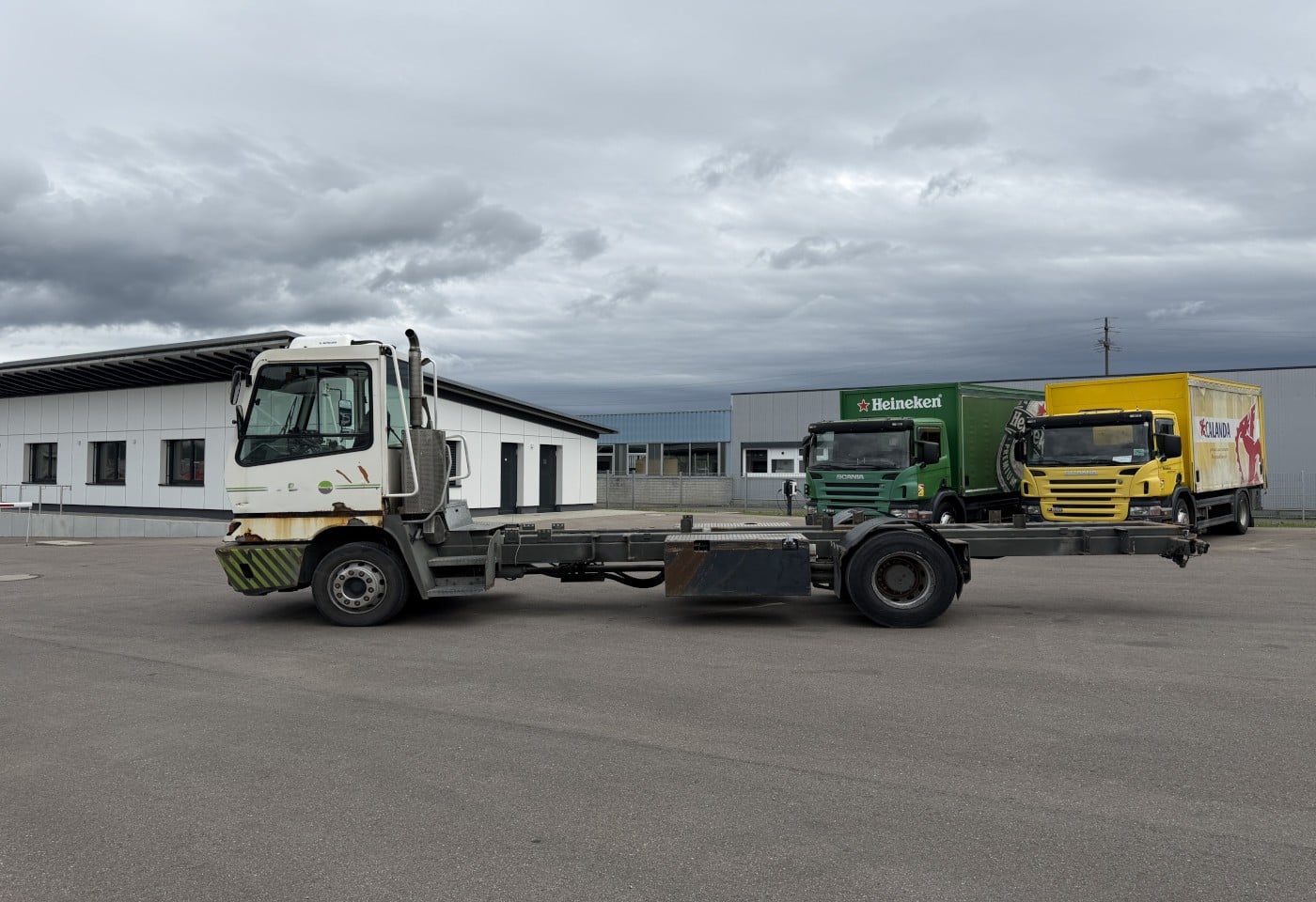 MOTO6625_3050528 vehicle image