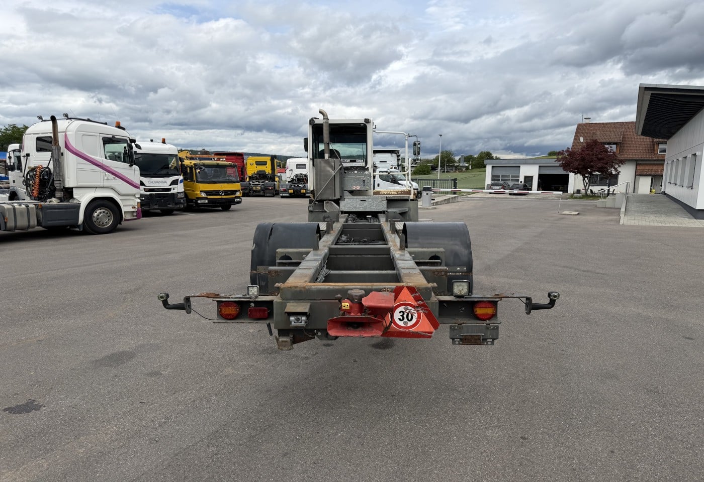 MOTO6625_3050528 vehicle image