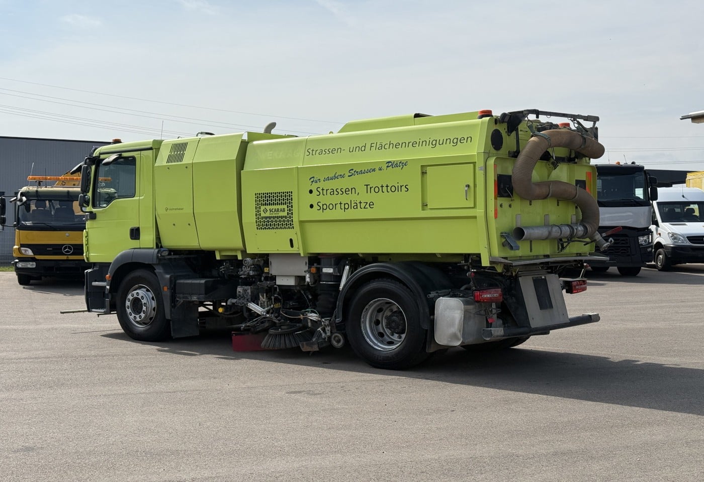 MOTO6625_3050168 vehicle image