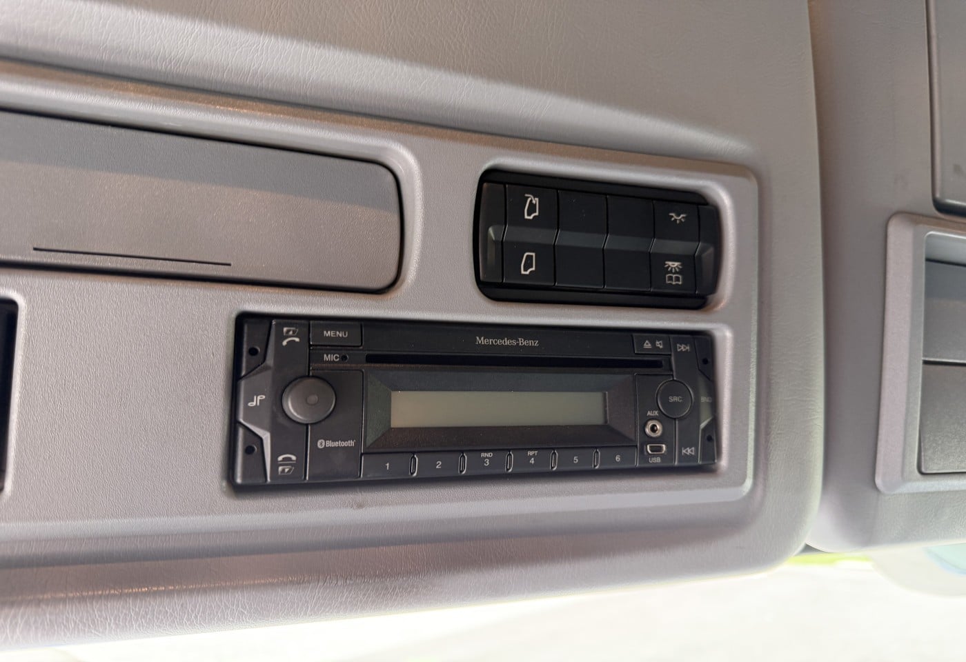 MOTO6625_3049610 vehicle image