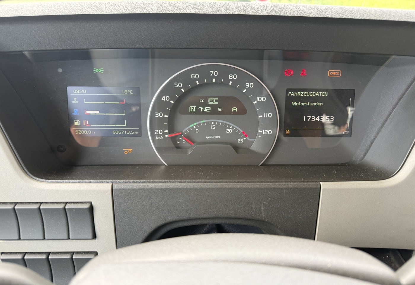 MOTO6625_3052465 vehicle image