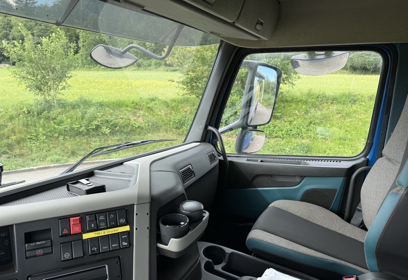 MOTO6625_3052465 vehicle image
