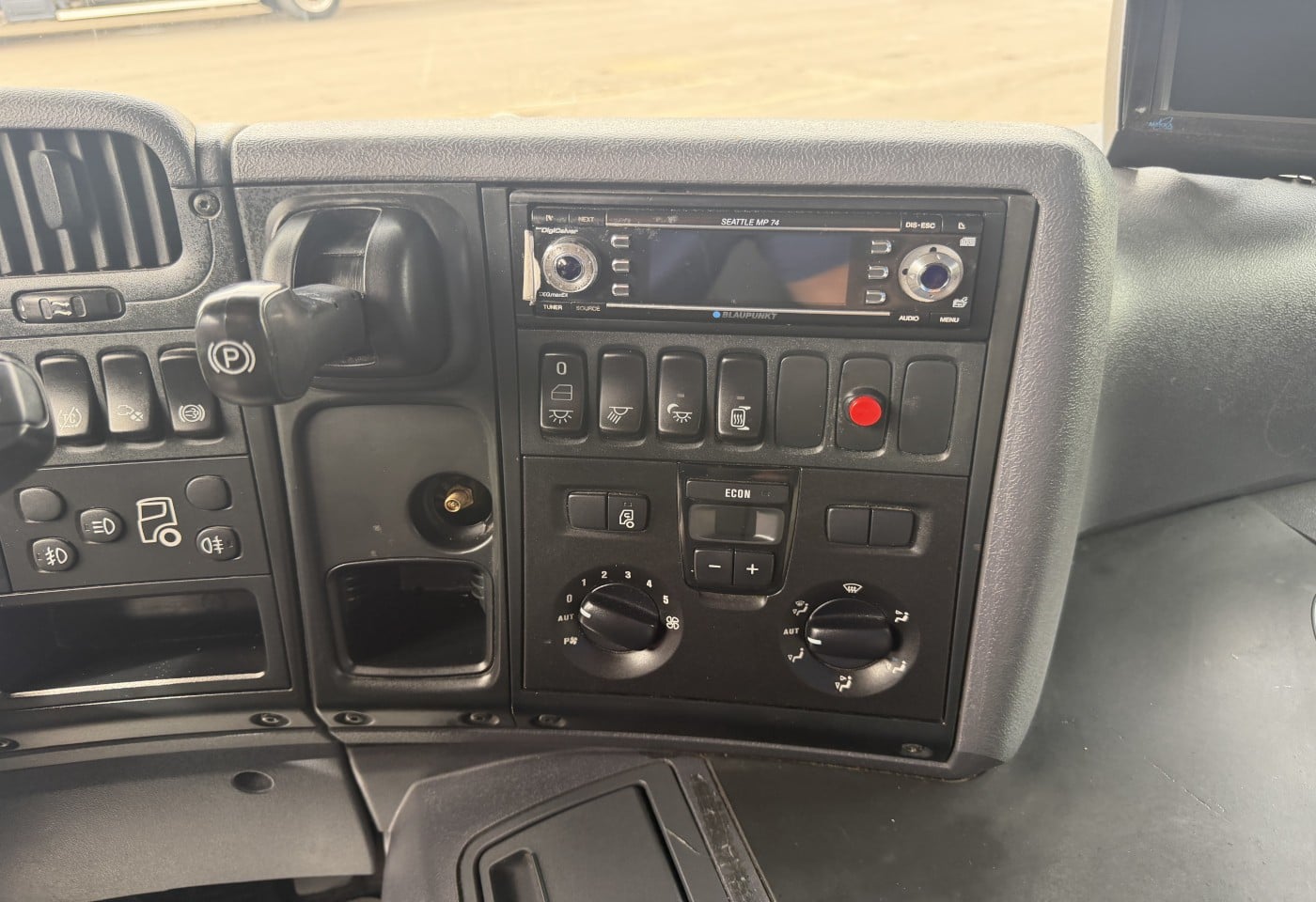 MOTO6625_3050157 vehicle image