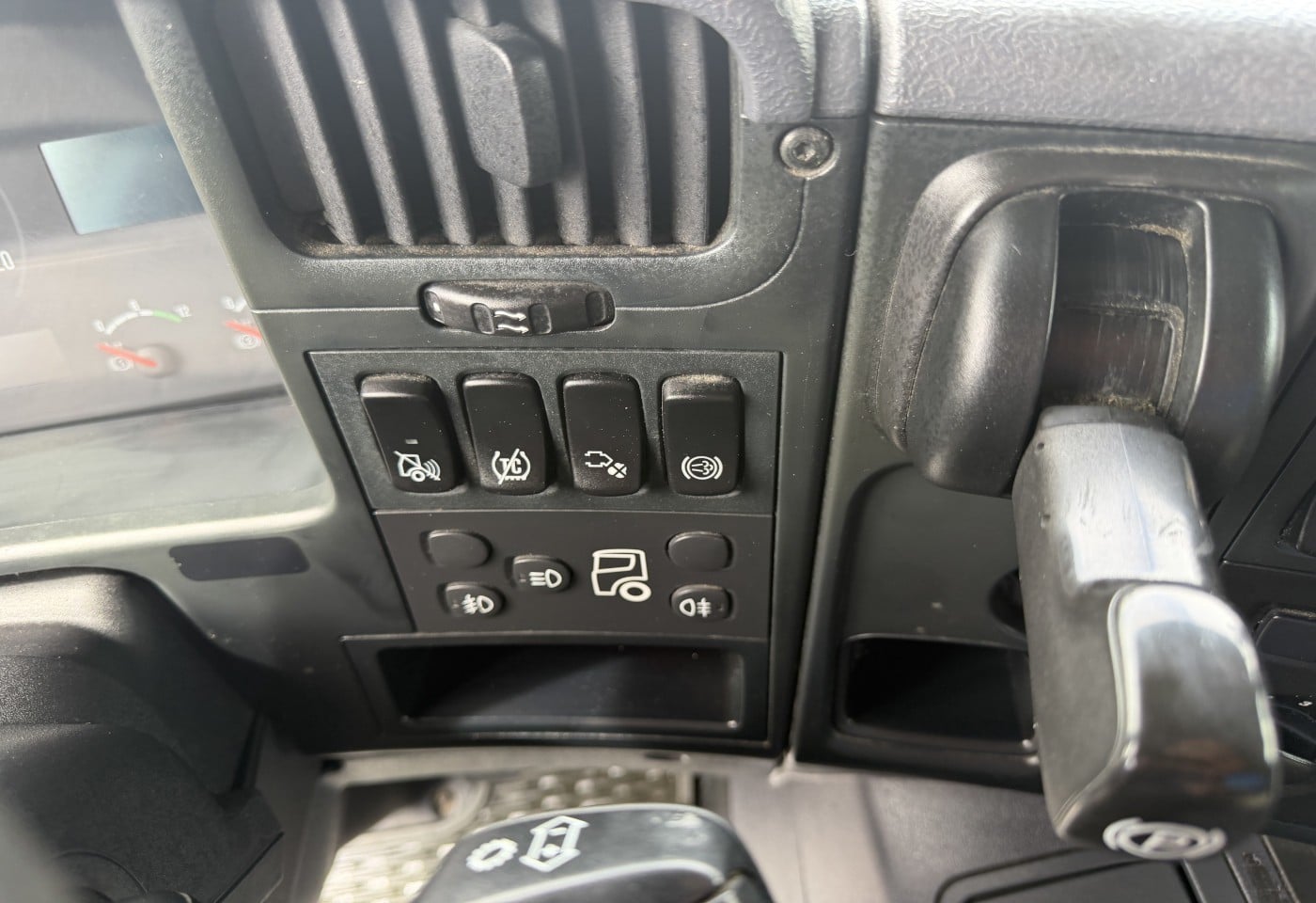 MOTO6625_3050157 vehicle image