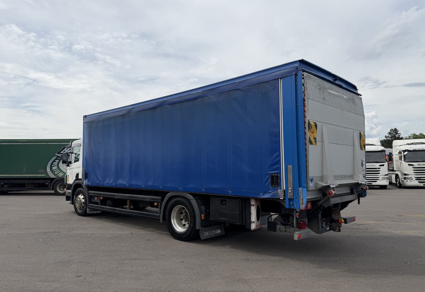 MOTO6625_3050157 vehicle image