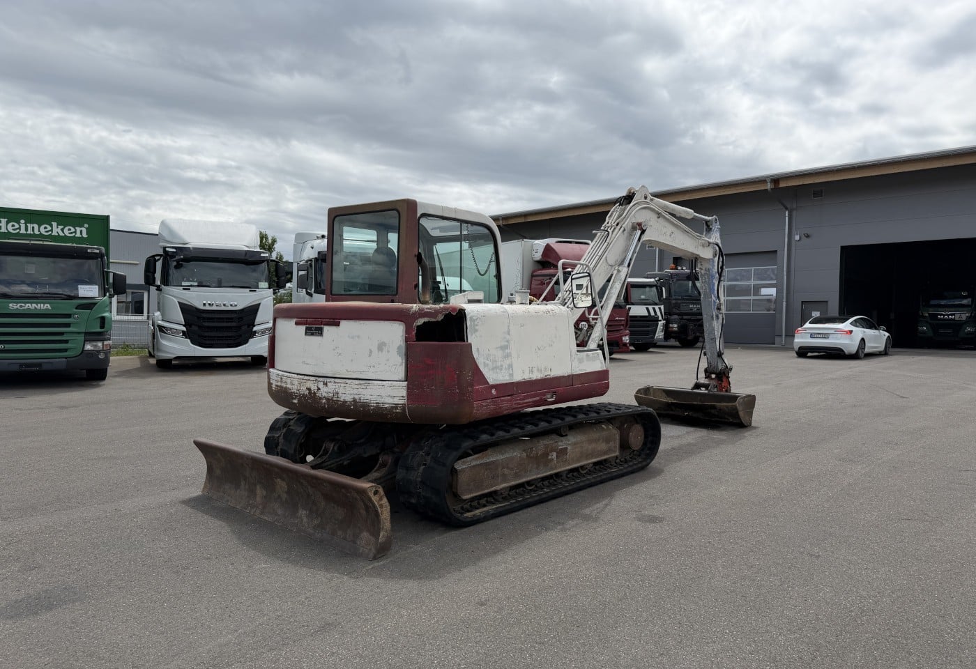MOTO6625_3049599 vehicle image