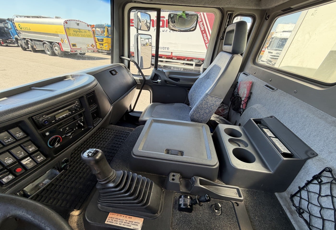 MOTO6625_3049585 vehicle image