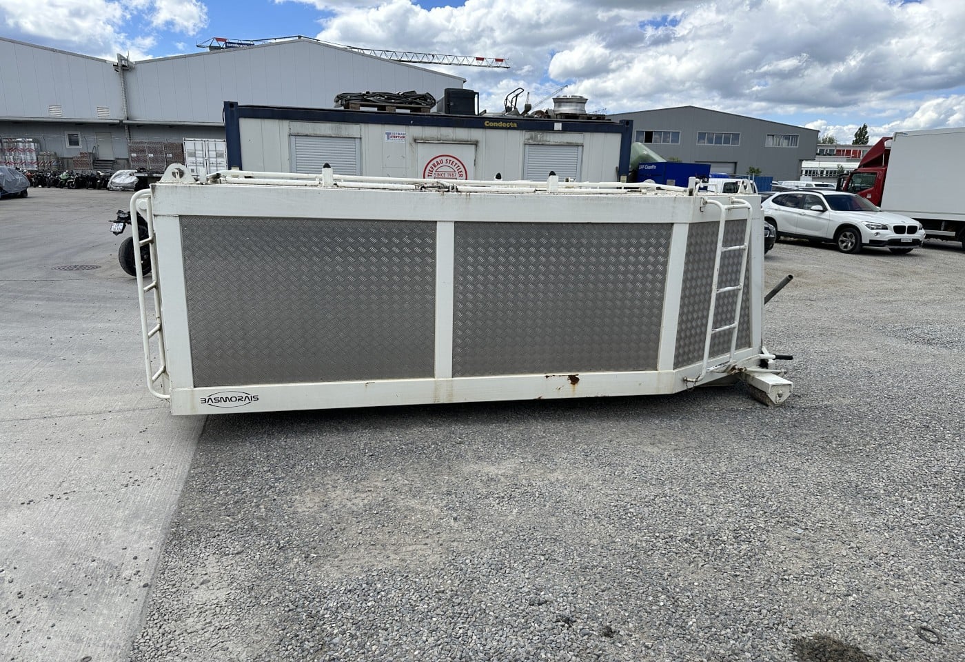 MOTO6625_3049591 vehicle image