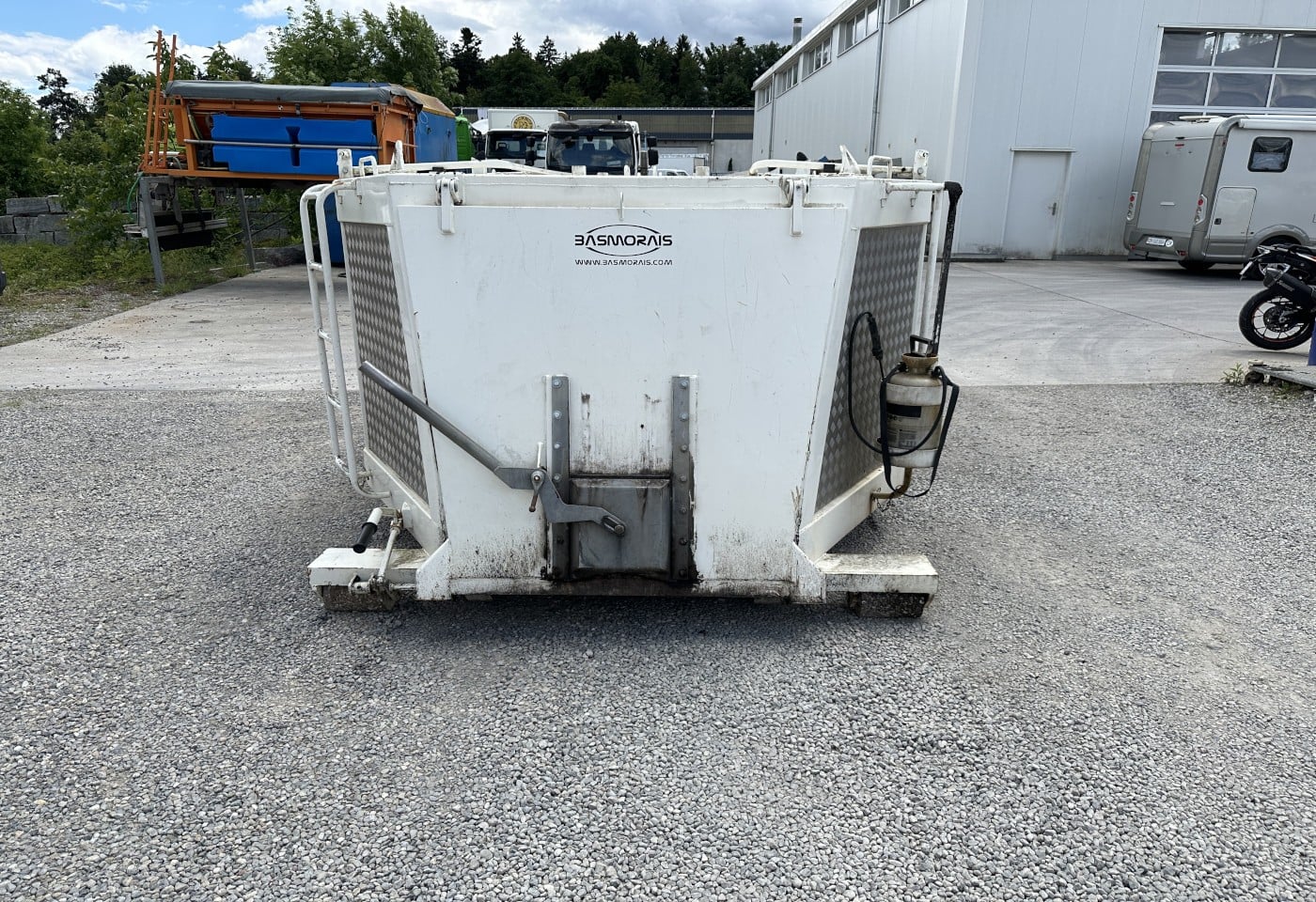 MOTO6625_3049591 vehicle image