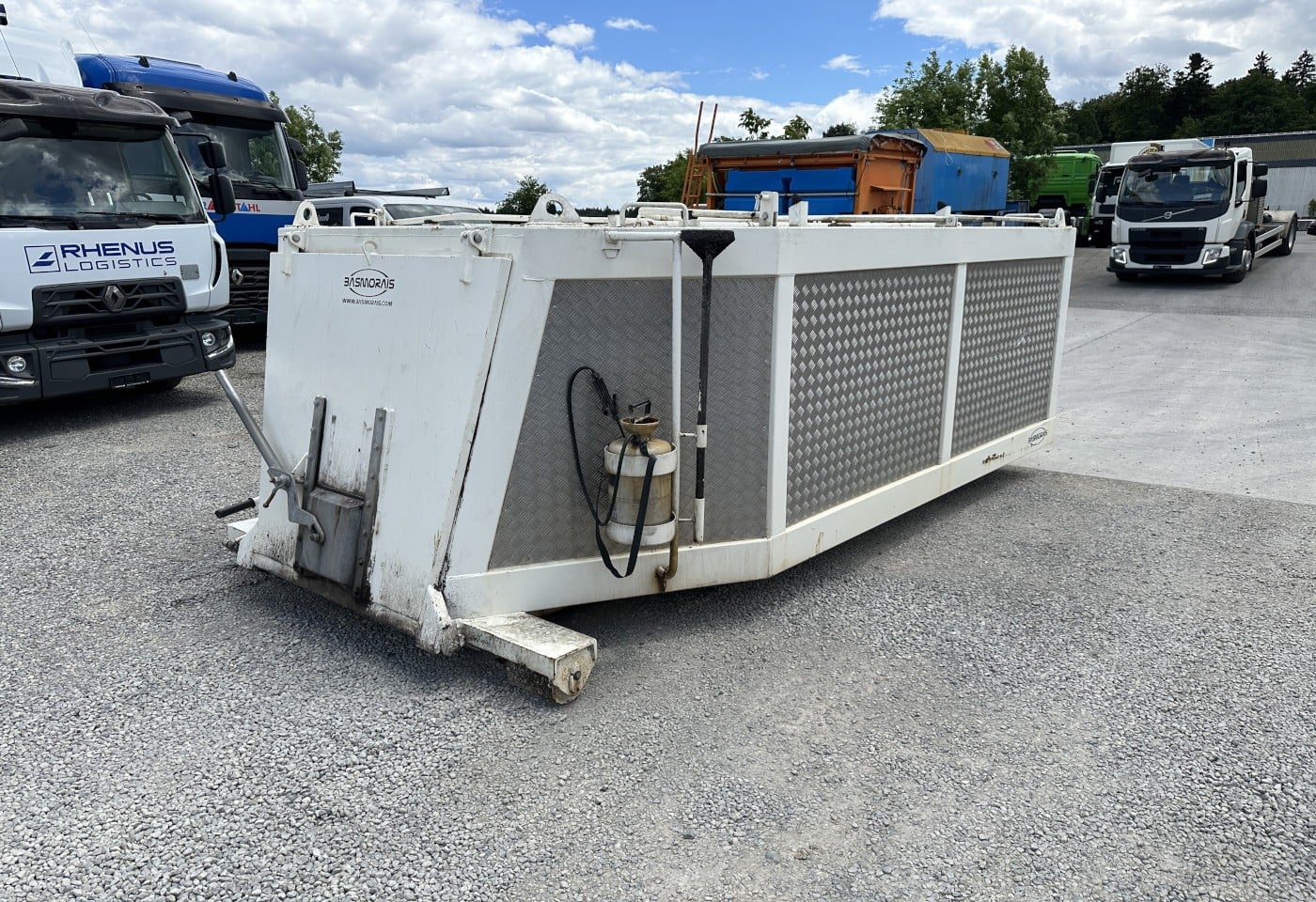 MOTO6625_3049591 vehicle image