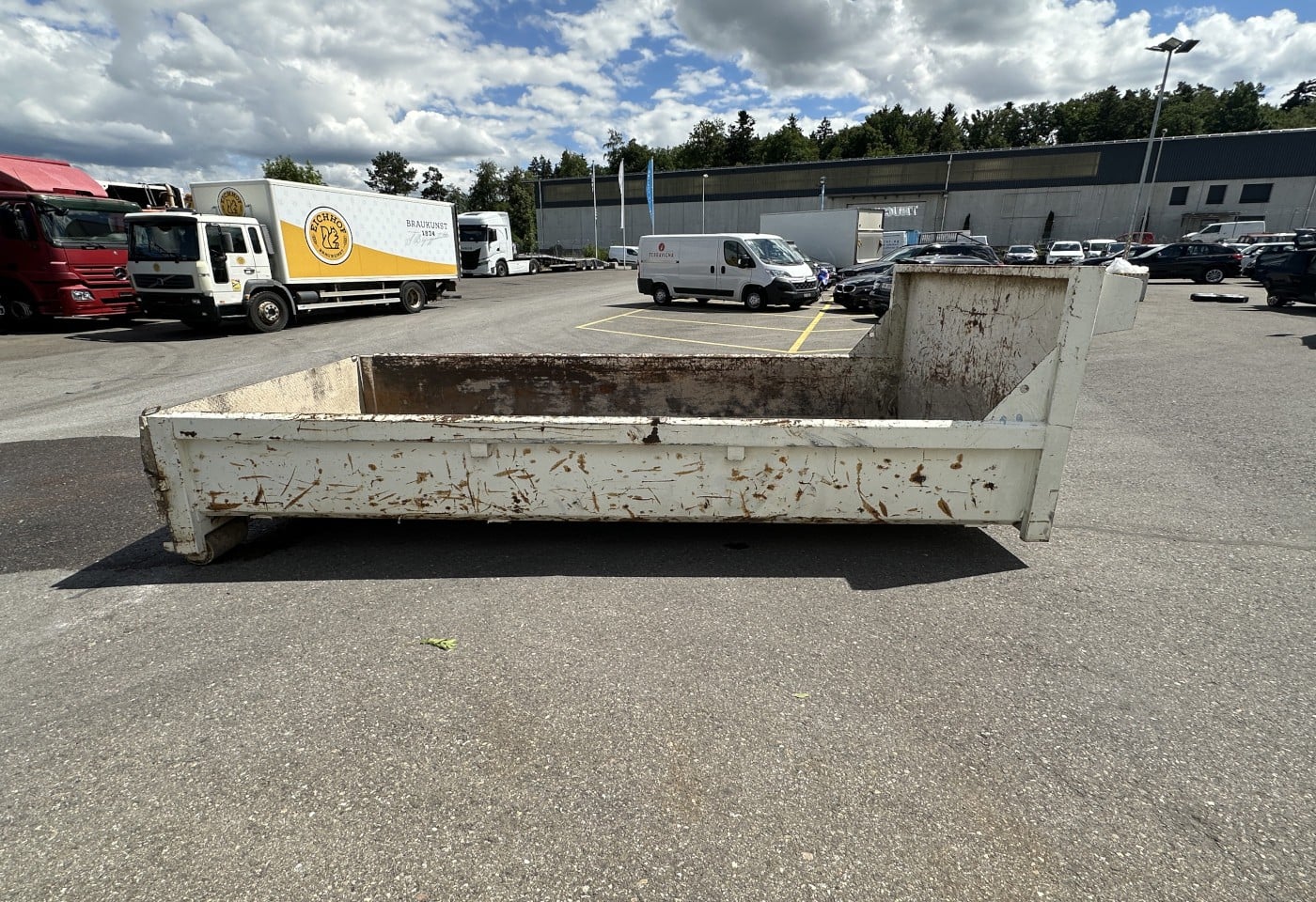 MOTO6625_3049963 vehicle image