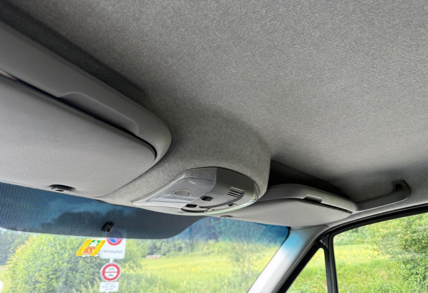 MOTO6625_3049603 vehicle image