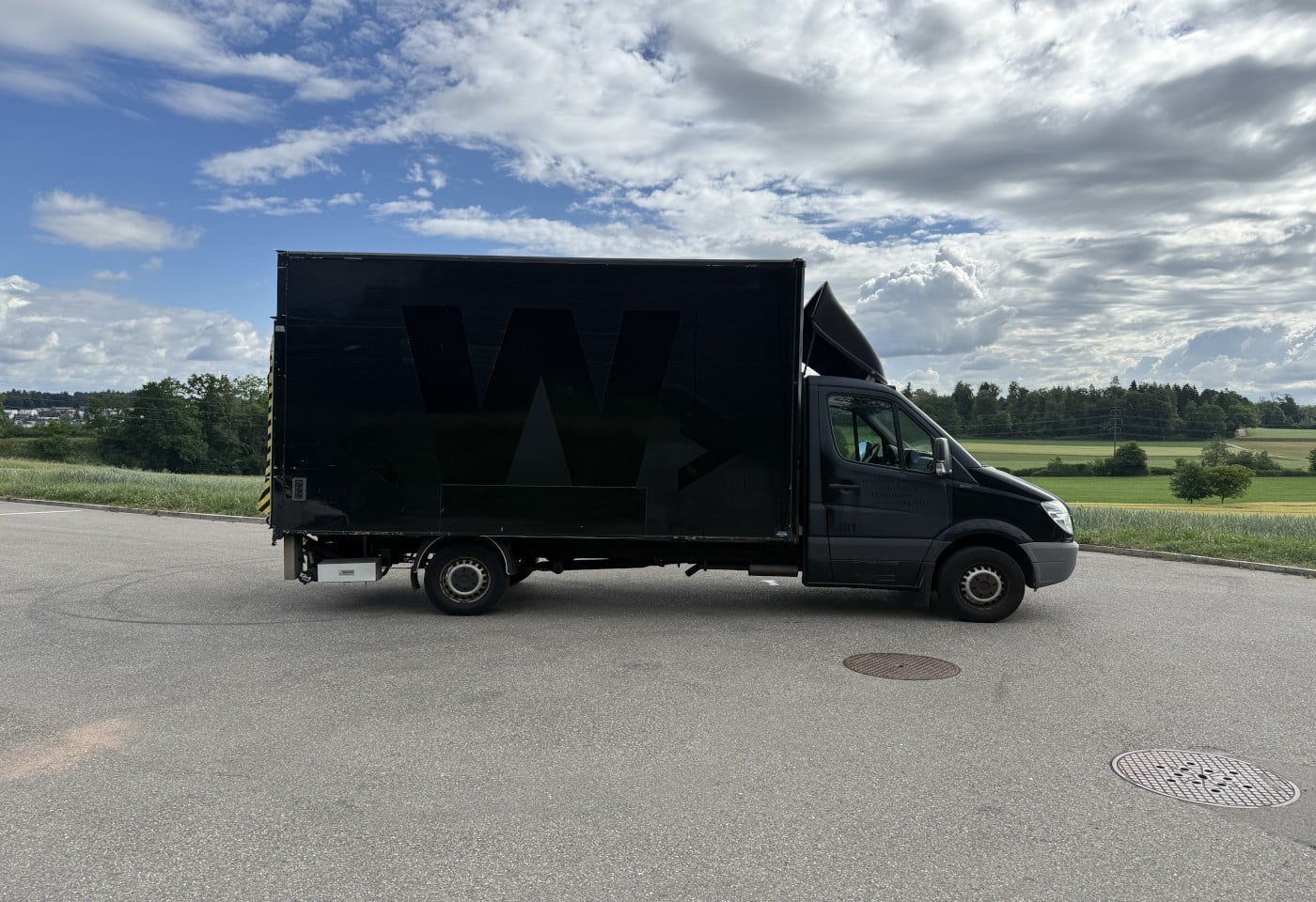 MOTO6625_3049603 vehicle image