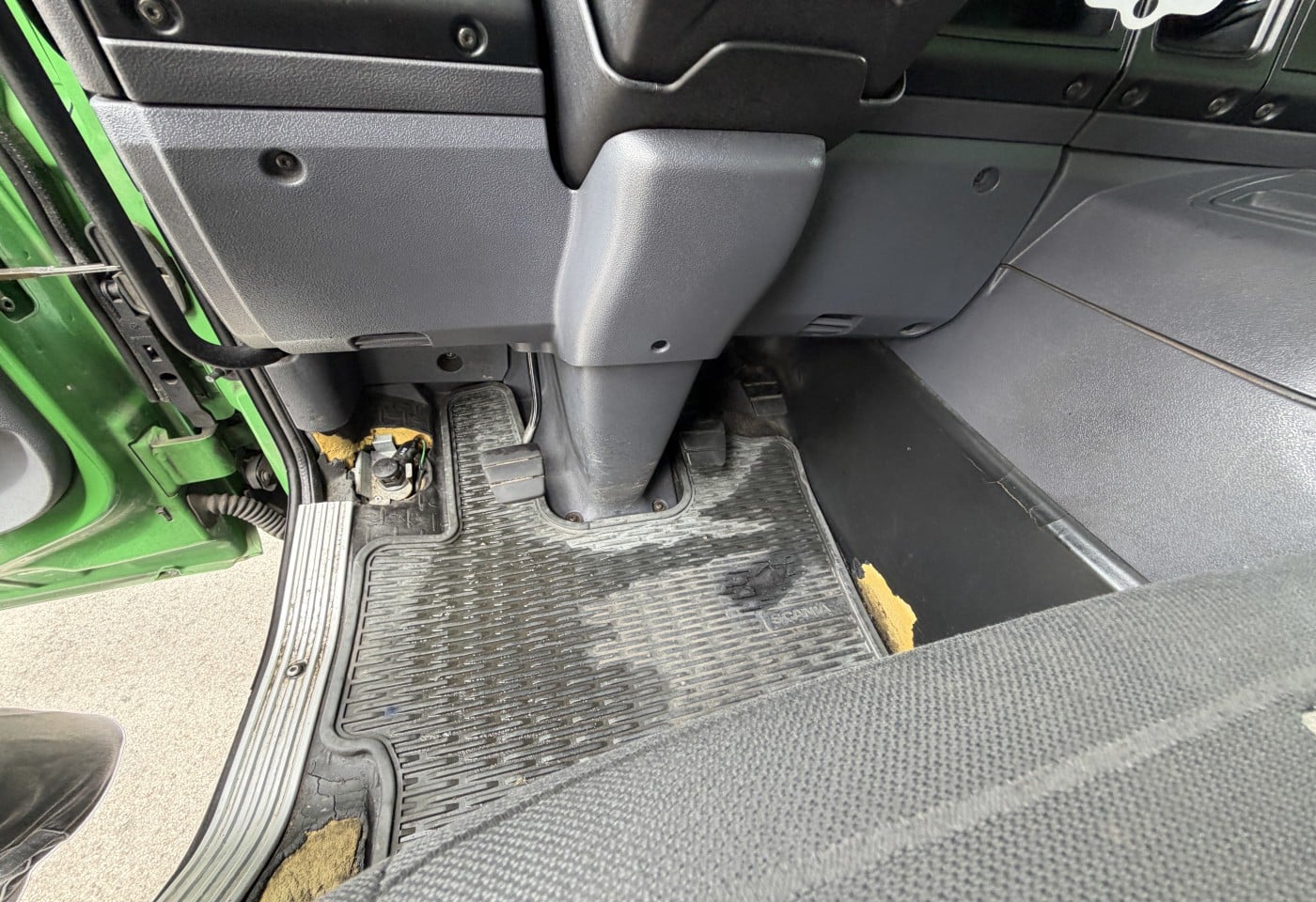 MOTO6625_3049595 vehicle image