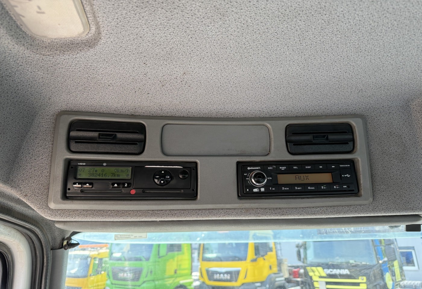 MOTO6625_3049582 vehicle image