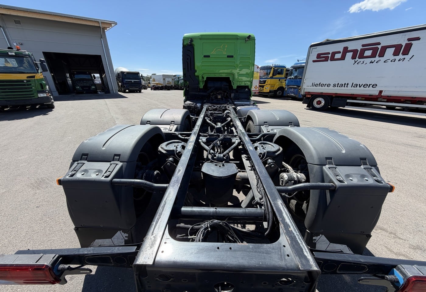 MOTO6625_3049602 vehicle image