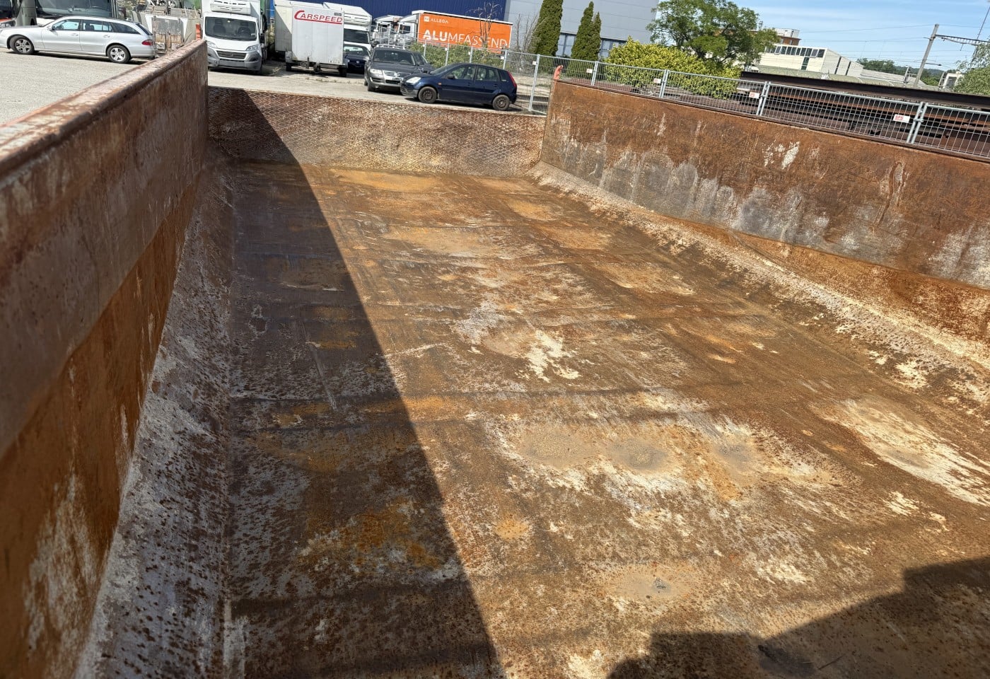 MOTO6625_3049600 vehicle image