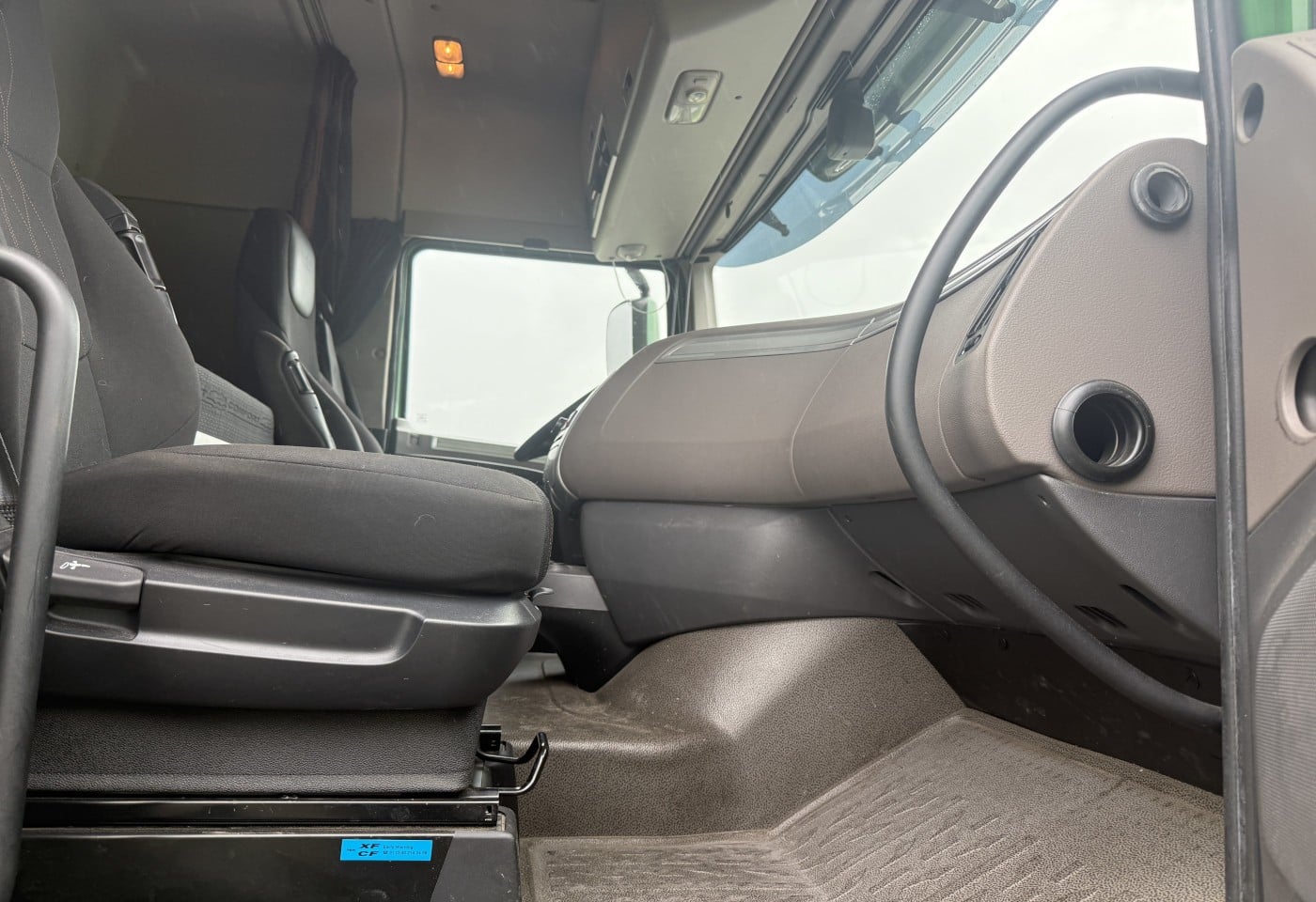 MOTO6625_3049598 vehicle image