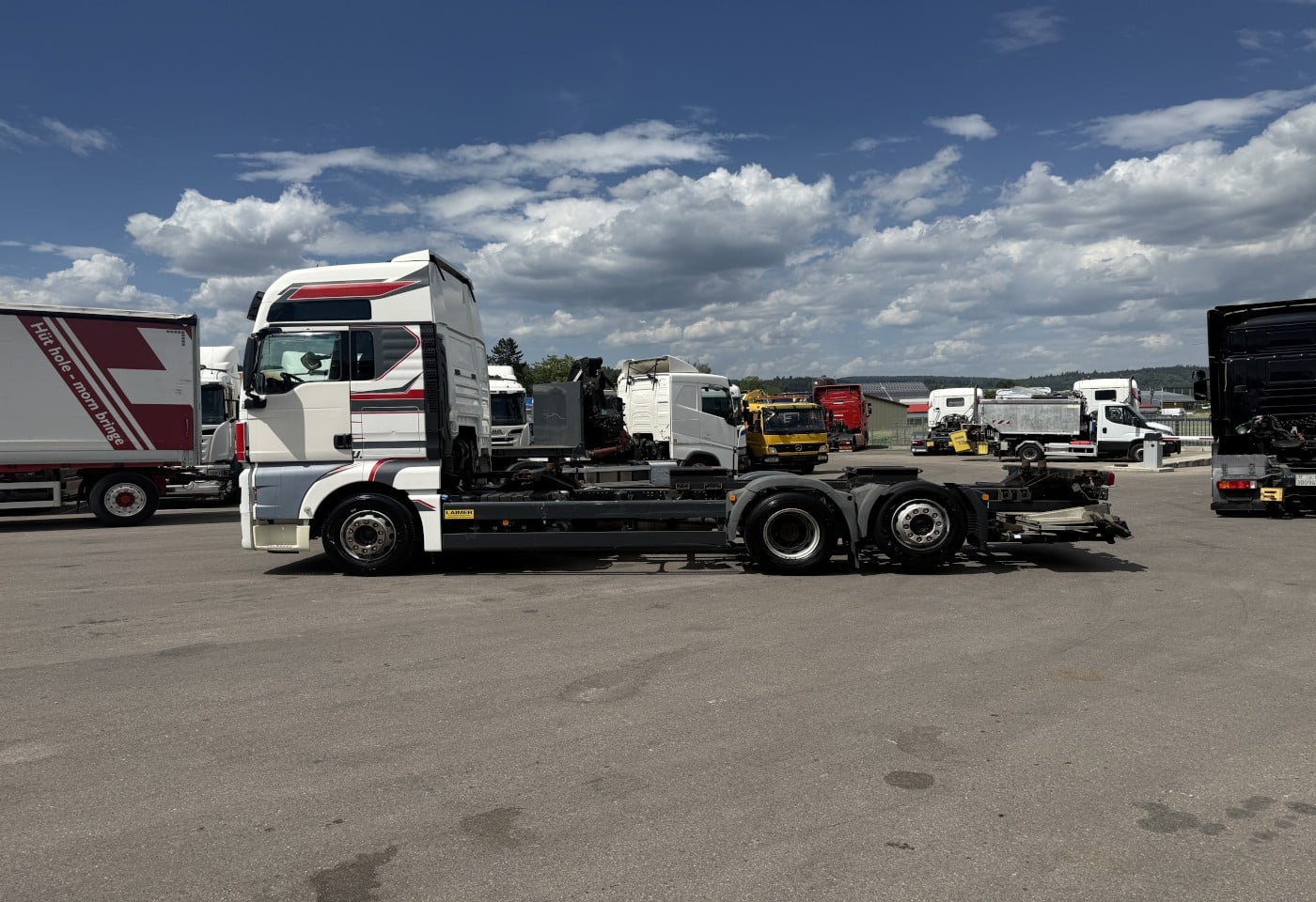 MOTO6625_3052067 vehicle image