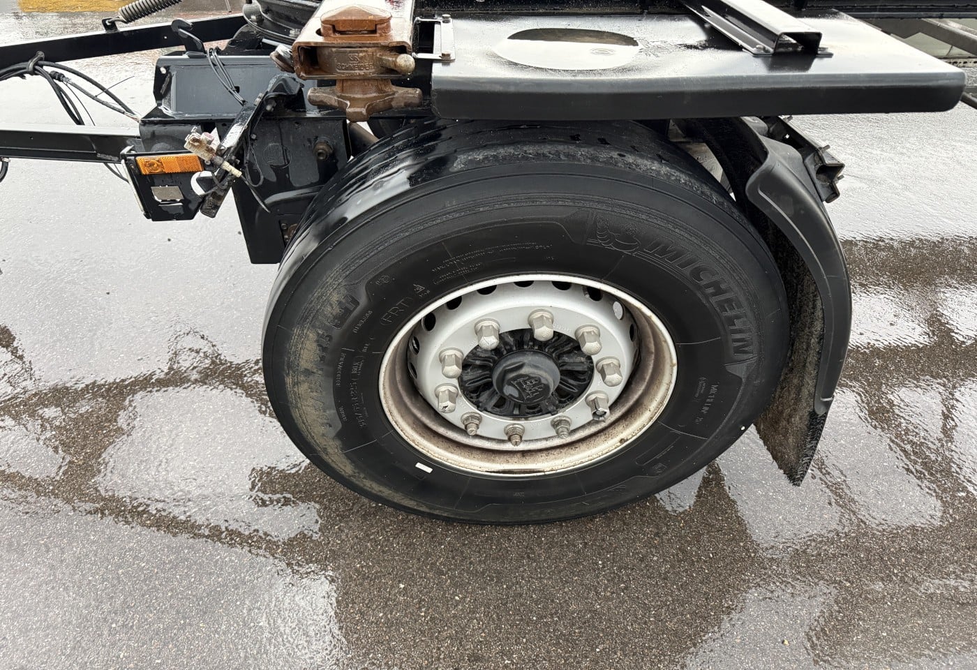 MOTO6625_3051154 vehicle image