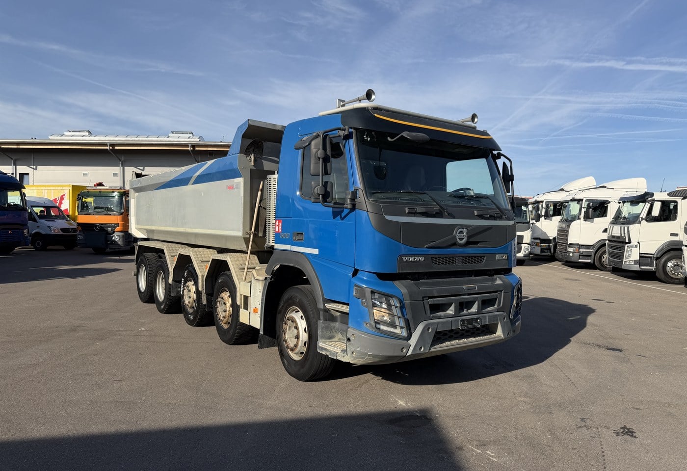 MOTO6625_3049578 vehicle image