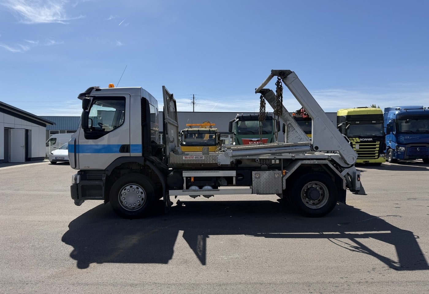 MOTO6625_3051346 vehicle image