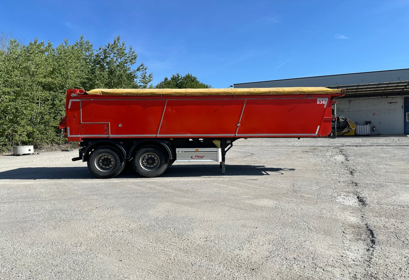MOTO6625_3054715 vehicle image