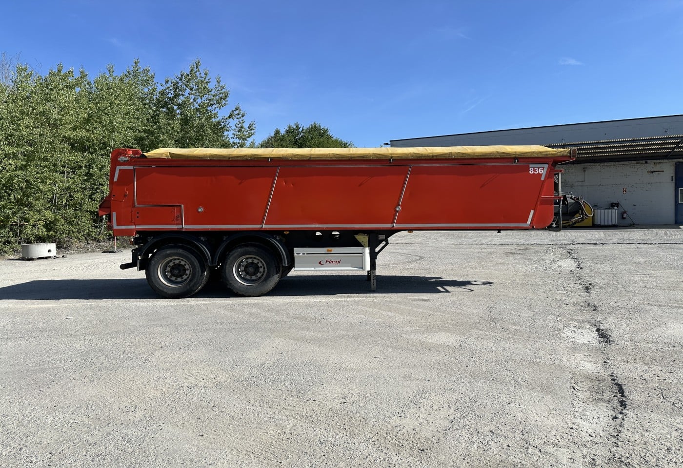 MOTO6625_3049576 vehicle image