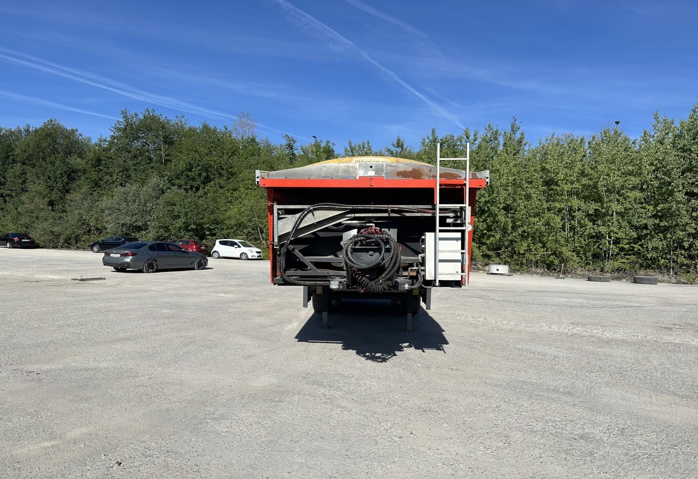 MOTO6625_3049577 vehicle image